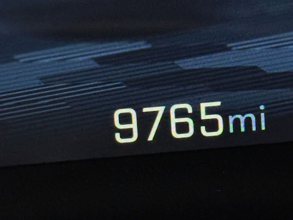 Used 2025 Chevrolet Equinox LT w/ Midnight Edition image 17