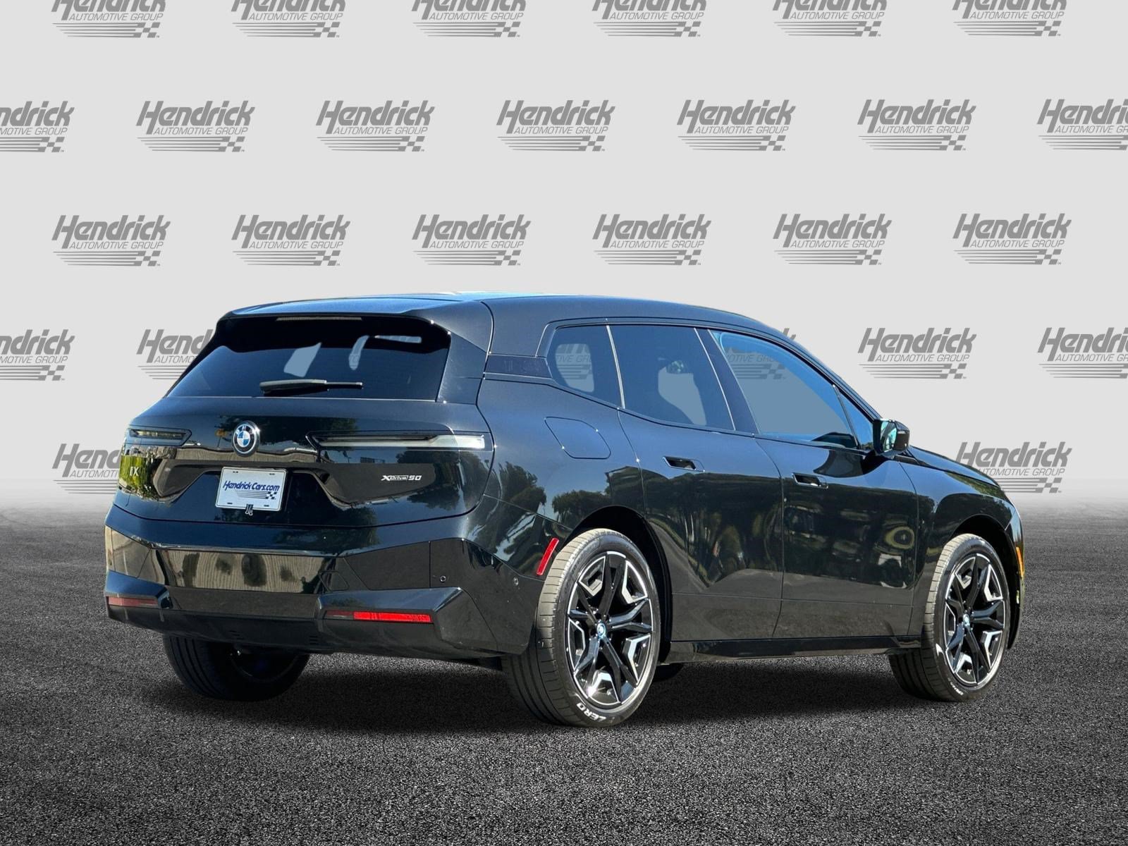Certified 2024 BMW iX xDrive50 w/ Sport Package AWD/4WD image 5