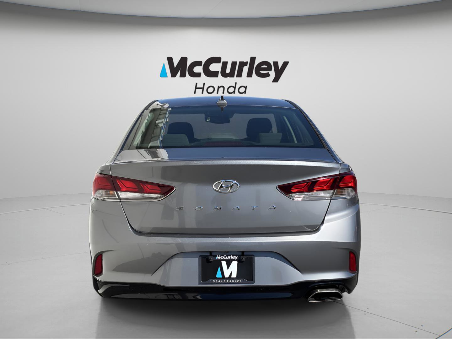 Used 2019 Hyundai Sonata SEL w/ Tech Package 02 FWD image 4