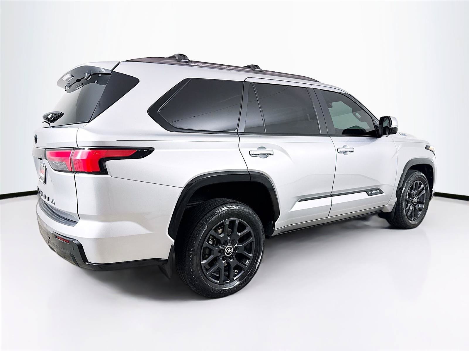 Used 2024 Toyota Sequoia Platinum AWD/4WD image 42