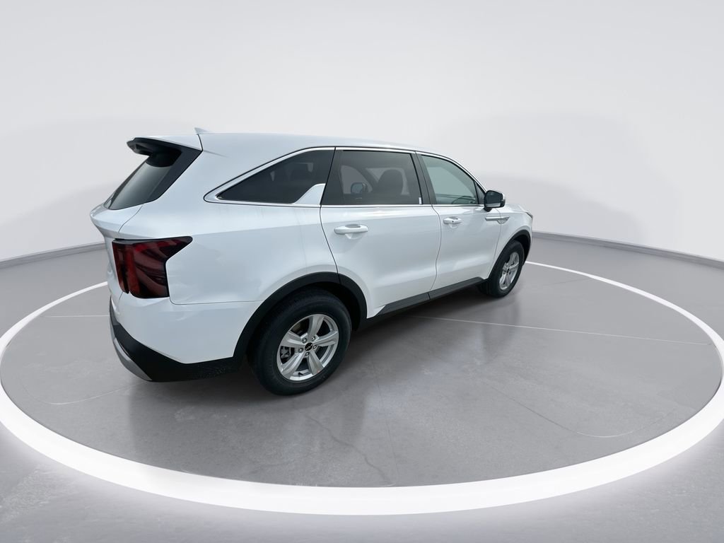 New 2026 Kia Sorento LX FWD image 8