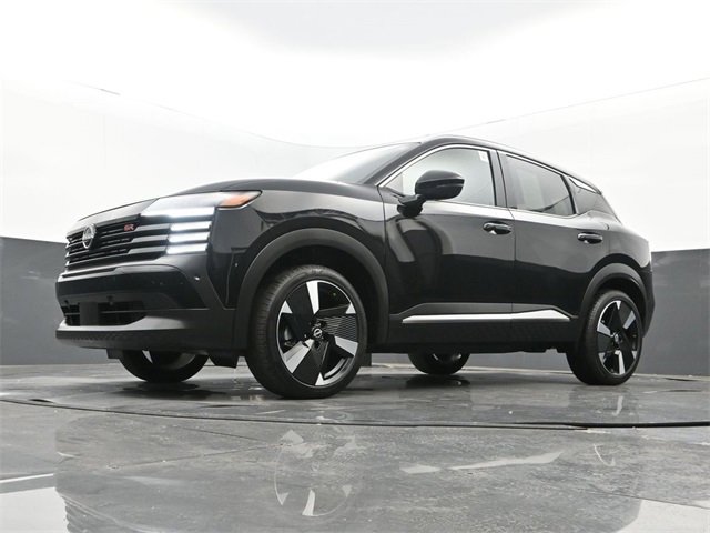 Used 2025 Nissan Kicks SR image 27