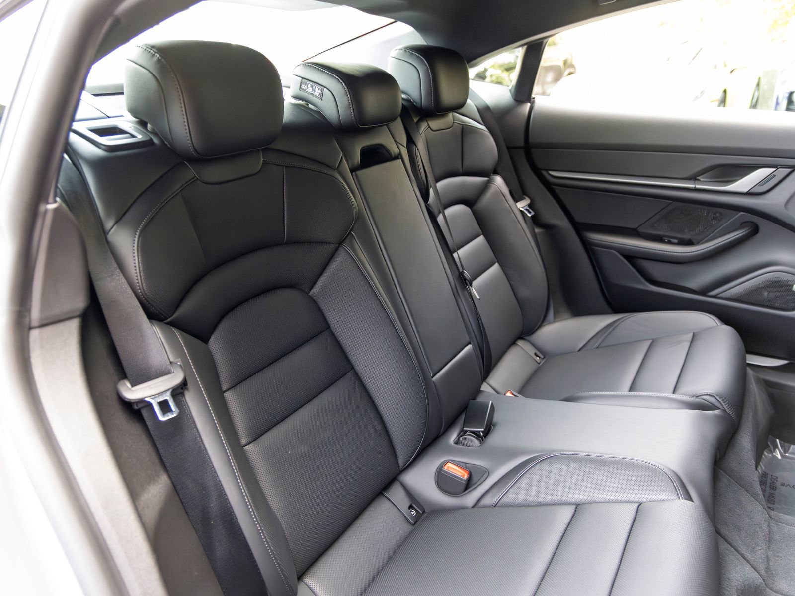 Certified 2025 Porsche Taycan image 53