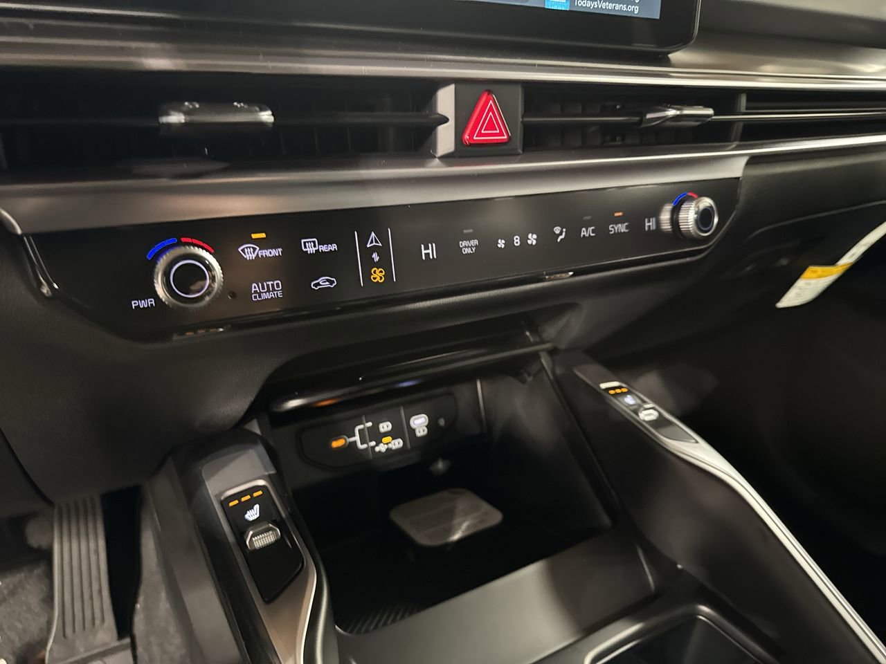 New 2026 Kia Sorento EX w/ EX Premium Package image 24