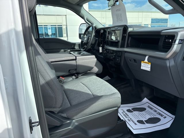 New 2026 Ford F550 4x4 Crew Cab Super Duty image 9