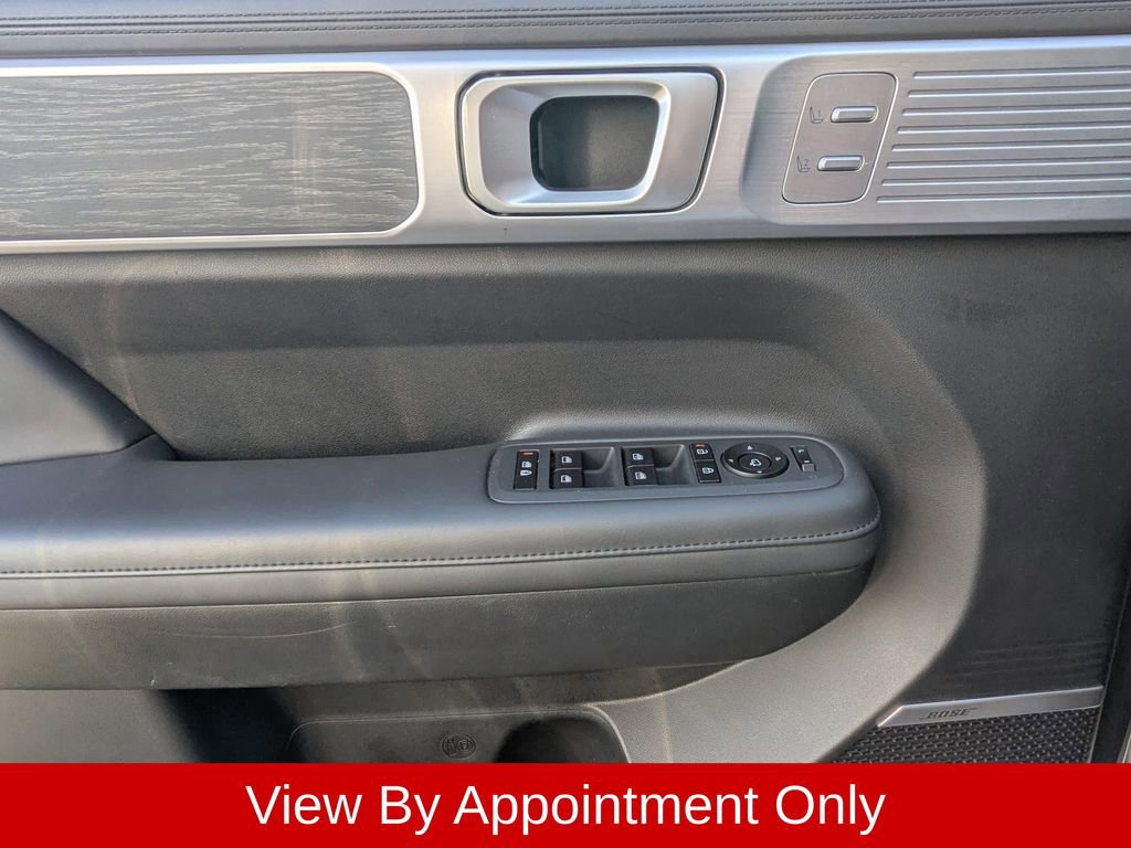 Used 2025 Hyundai Santa Fe Limited FWD image 14