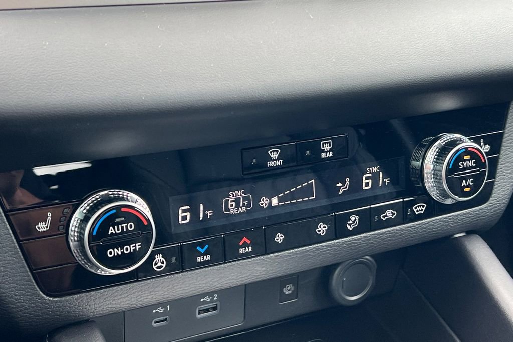 New 2025 Mitsubishi Outlander SEL image 22