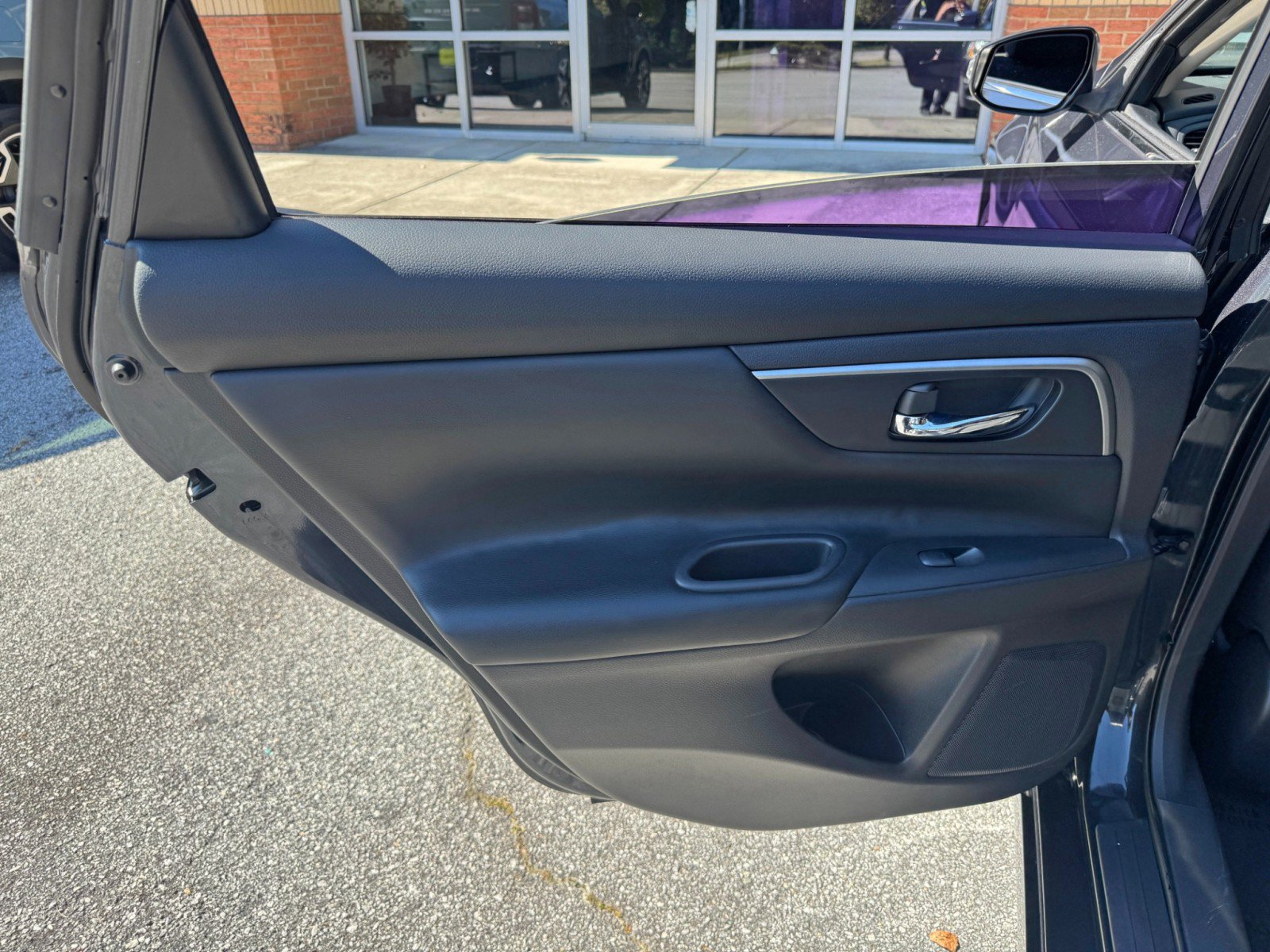 Used 2015 Nissan Altima 2.5 SV w/ Convenience Package FWD image 39