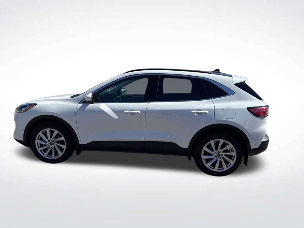 Used 2022 Ford Escape Titanium w/ Titanium Elite Package image 14