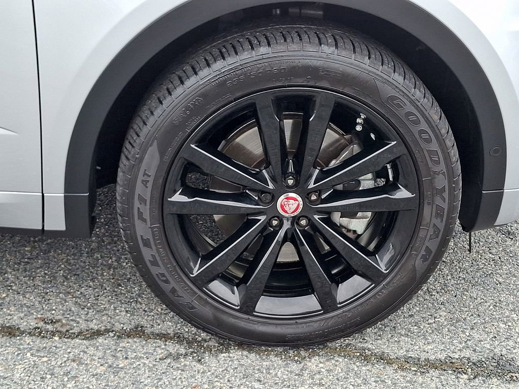 Used 2020 Jaguar E-PACE R-Dynamic SE image 8