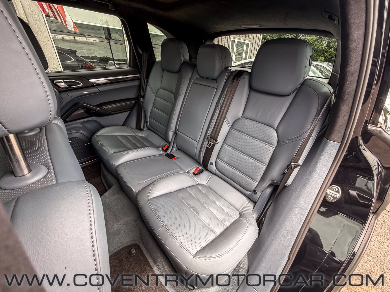 Used 2012 Porsche Cayenne Turbo AWD/4WD image 37