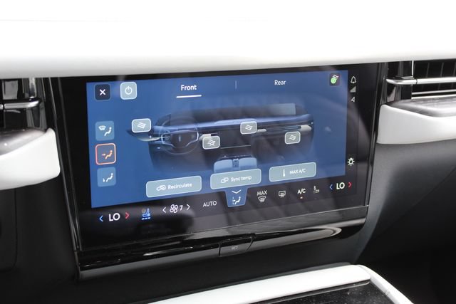 New 2027 Lincoln Navigator Black Label AWD/4WD image 23