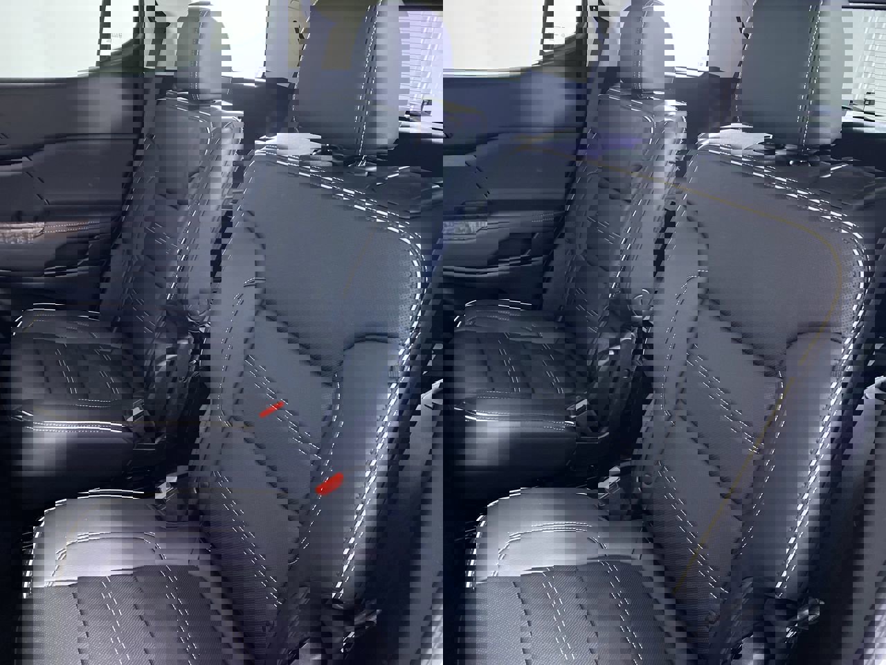 Certified 2023 GMC Acadia Denali w/ Denali Ultimate Package image 15