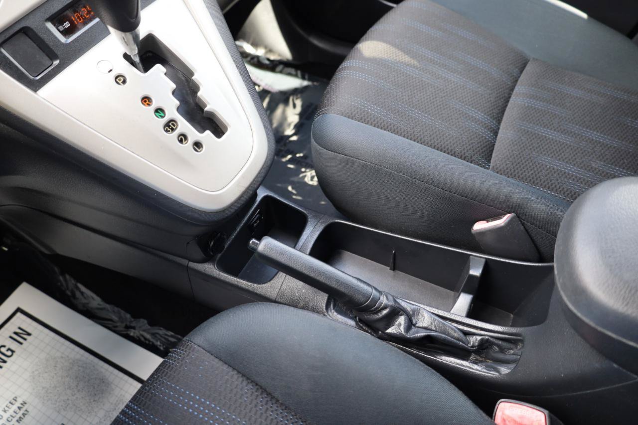 Used 2011 Toyota Matrix FWD image 11