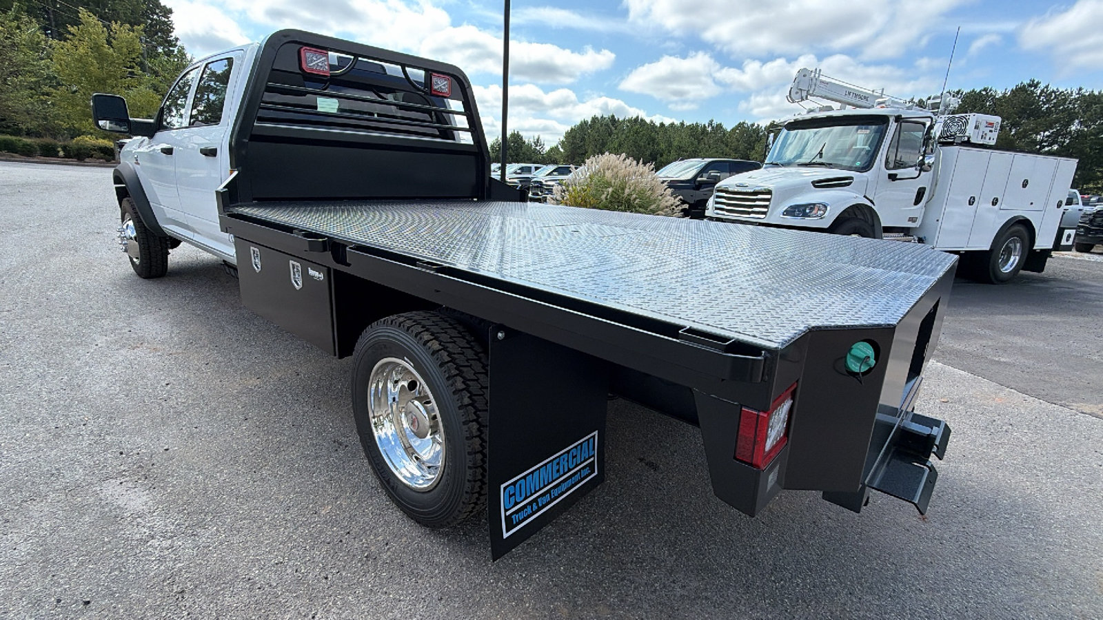 New 2026 RAM 5500 Tradesman w/ Chrome Appearance Group AWD/4WD image 10