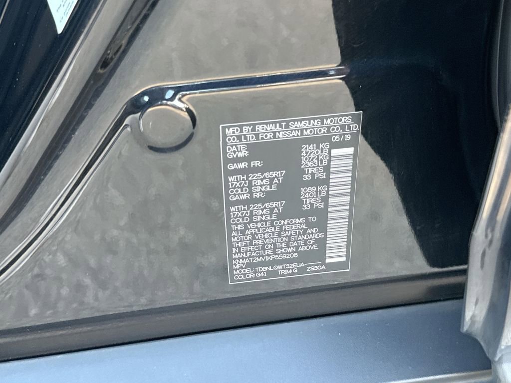 Used 2019 Nissan Rogue SV image 25