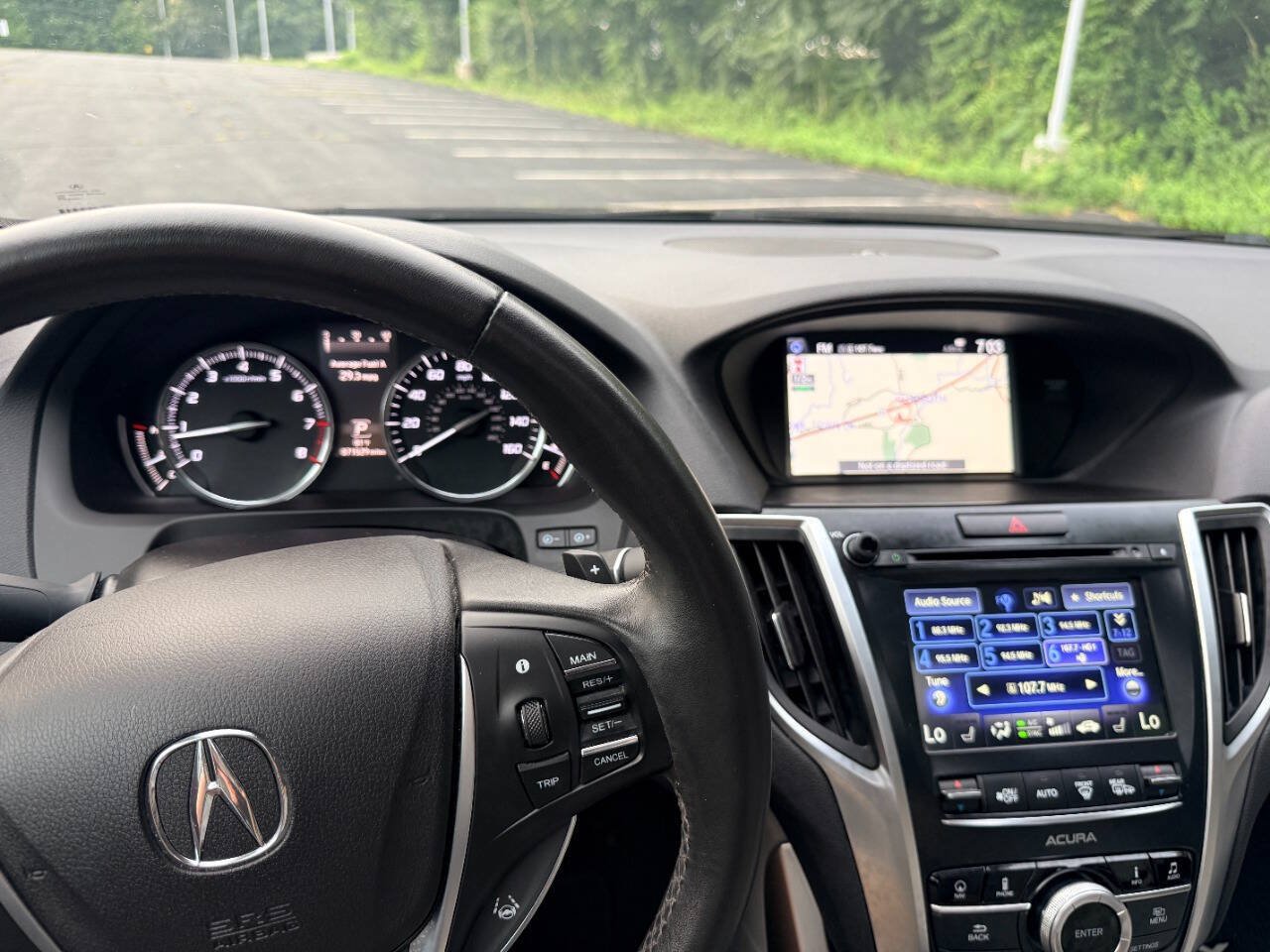Used 2015 Acura TLX w/ Technology Package FWD image 11