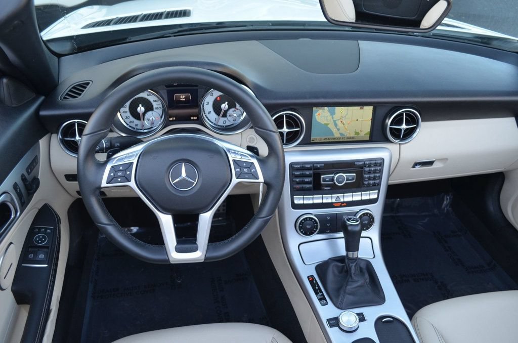 Used 2015 Mercedes-Benz SLK 250 image 50