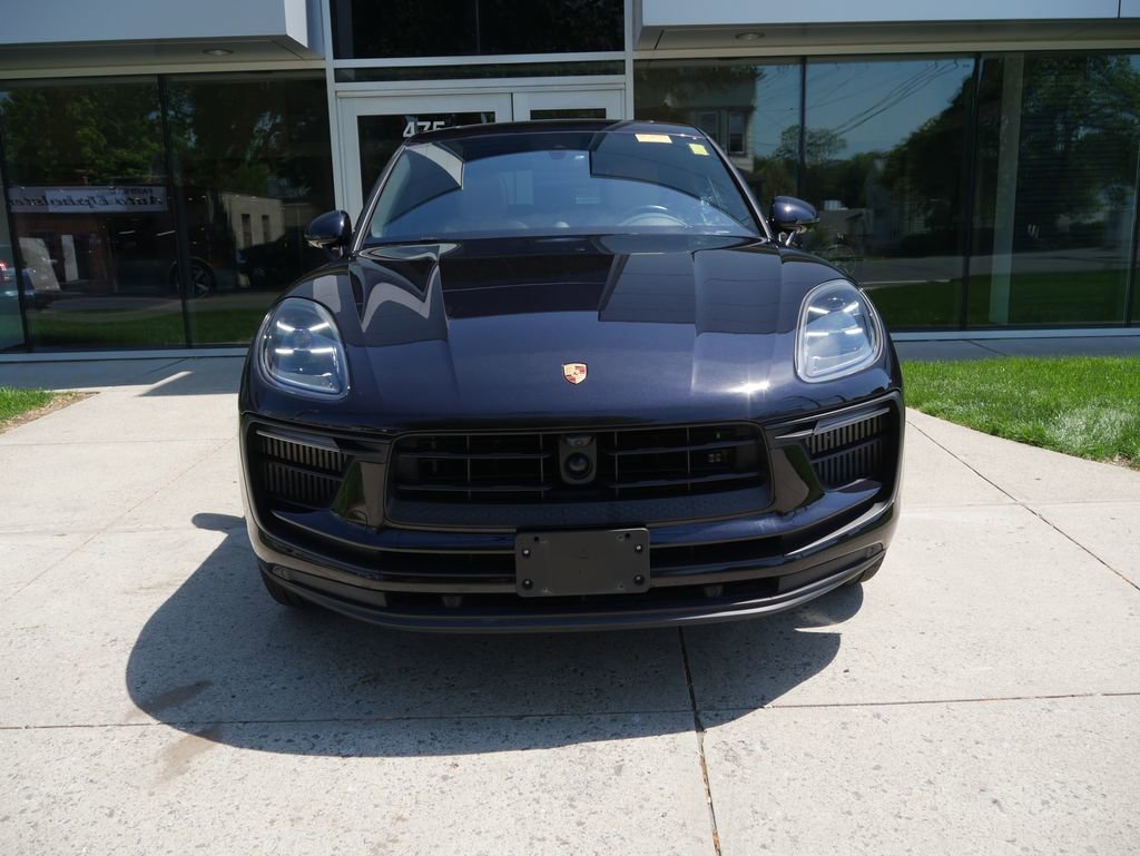Certified 2023 Porsche Macan S AWD/4WD image 10