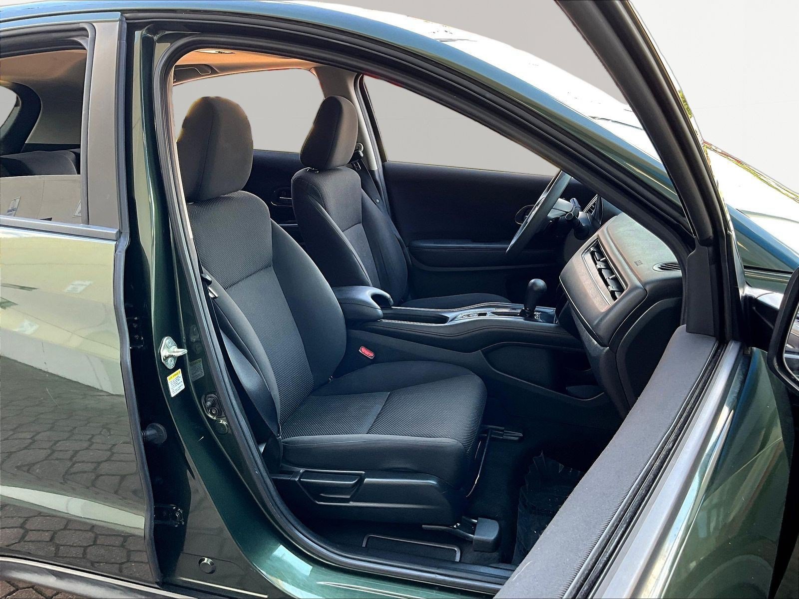 Used 2016 Honda HR-V EX image 27