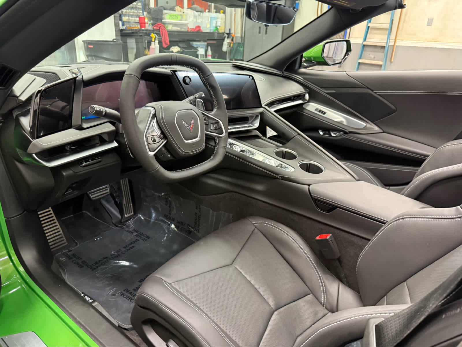 Used 2026 Chevrolet Corvette Stingray Convertible w/ 1LT RWD image 14