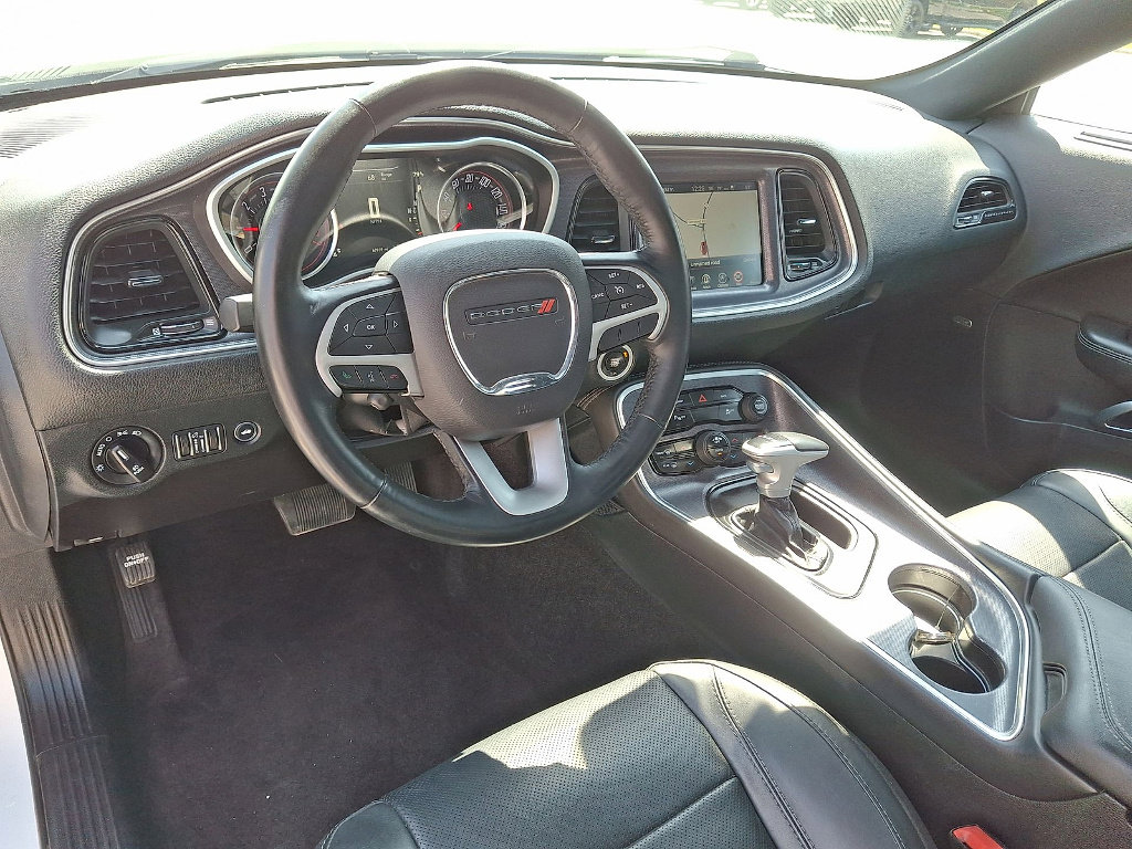 Used 2016 Dodge Challenger SXT Plus RWD image 21