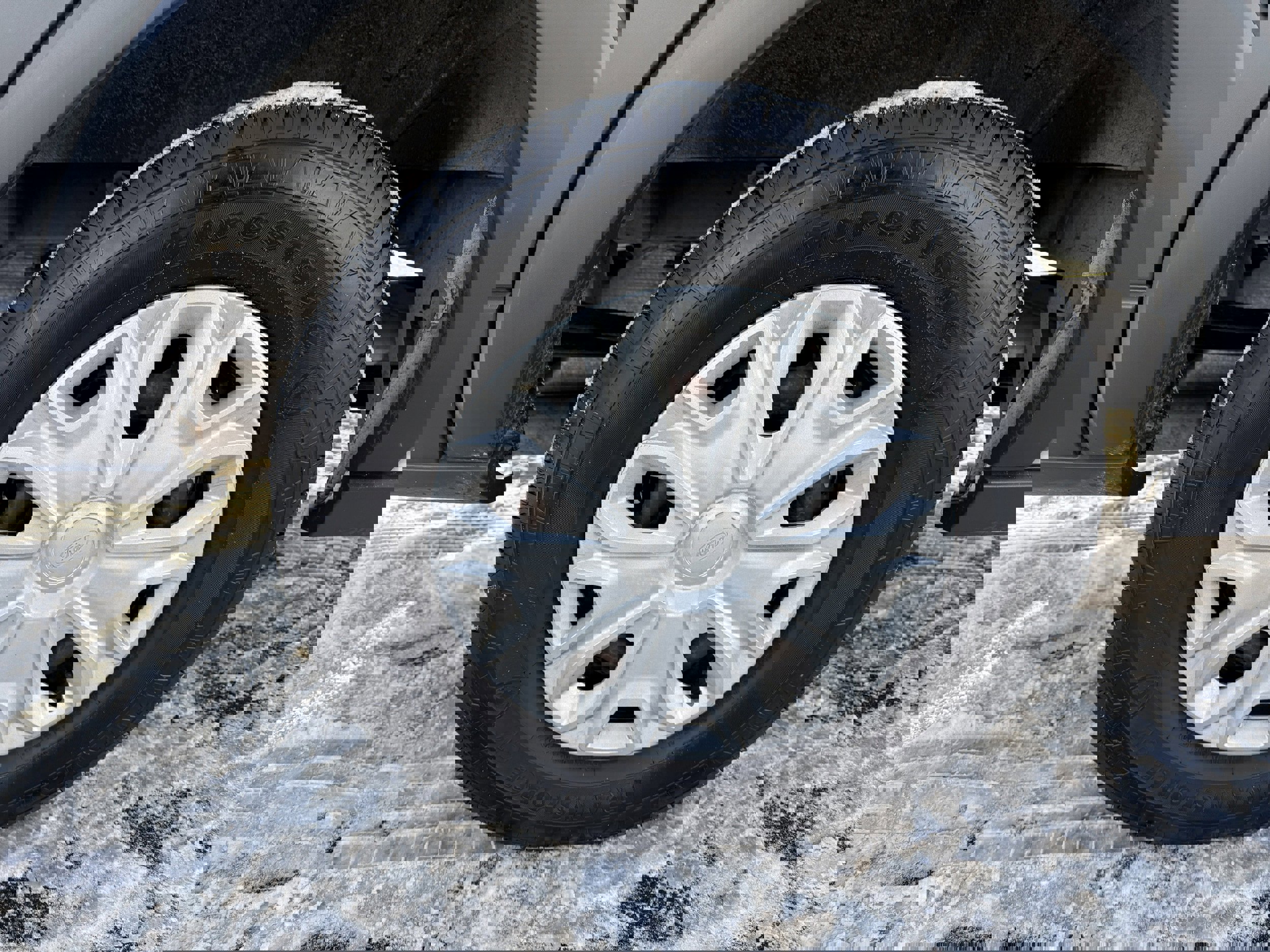 Used 2018 Ford Transit 350 XL image 23