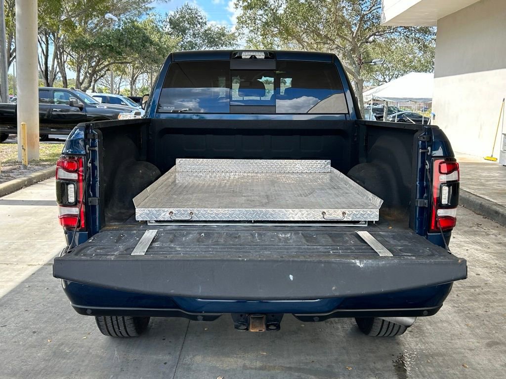 Used 2022 RAM 2500 Limited w/ Night Edition image 32