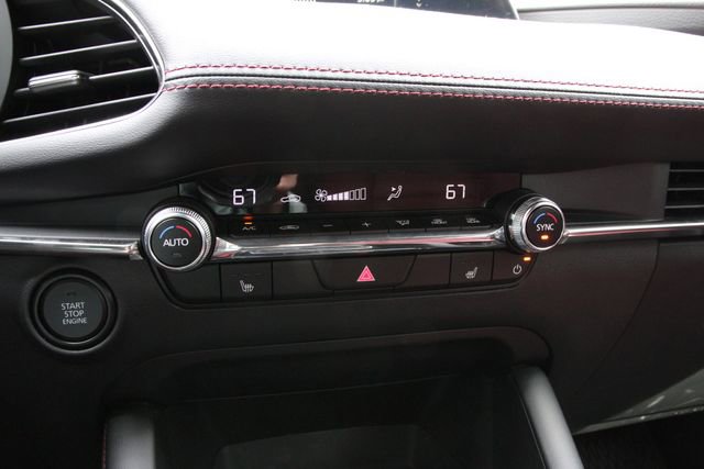Used 2025 MAZDA MAZDA3 Carbon image 23