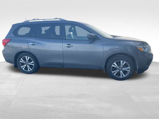 Used 2017 Nissan Pathfinder SL w/ SL Premium Package image 5