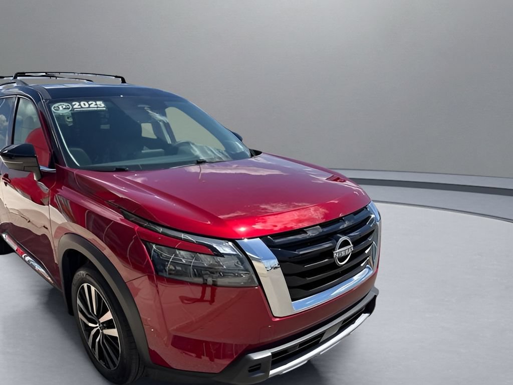 Used 2025 Nissan Pathfinder Platinum w/ Cargo Package