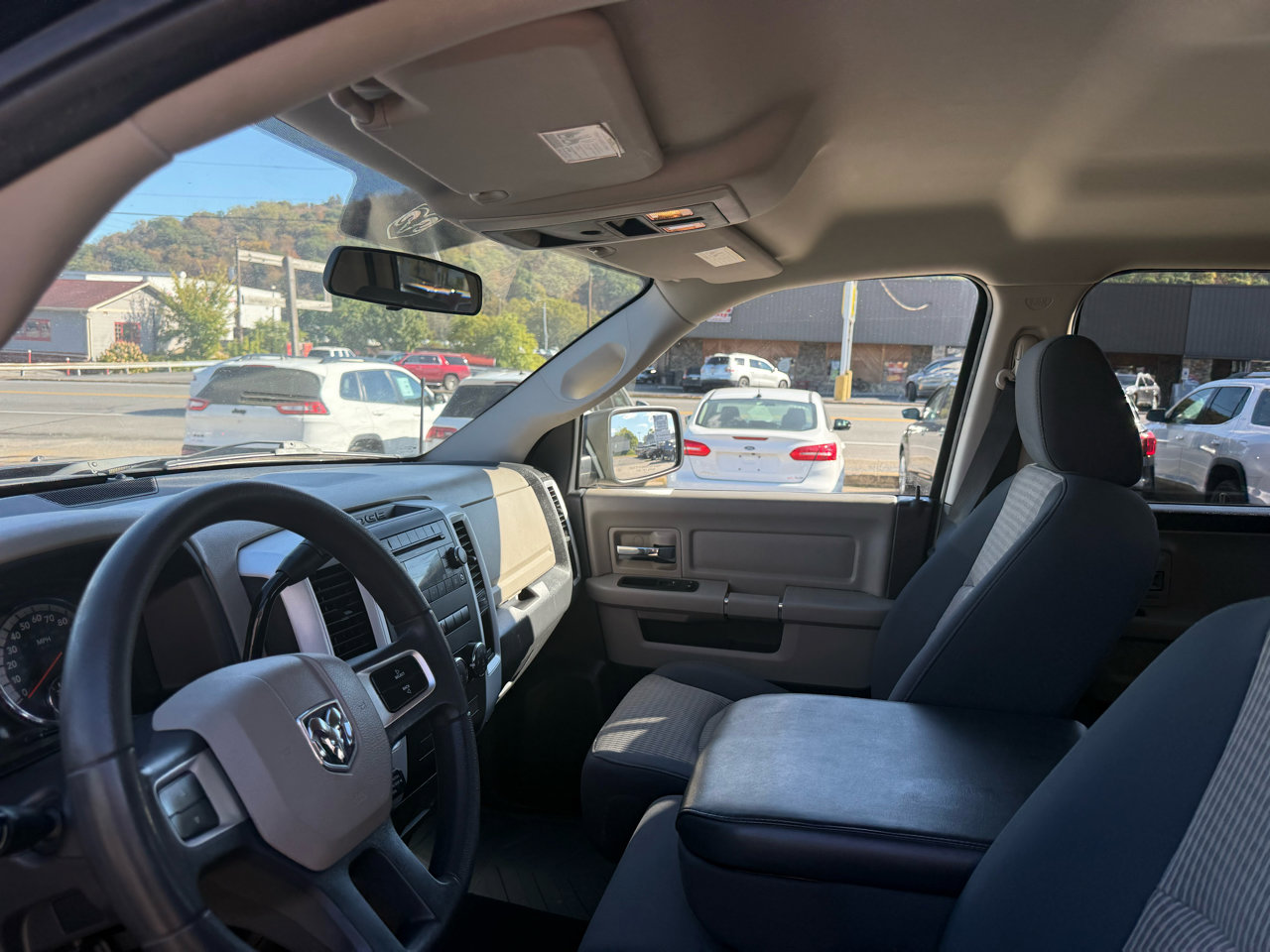 Used 2009 Dodge Ram 1500 Truck SLT image 30