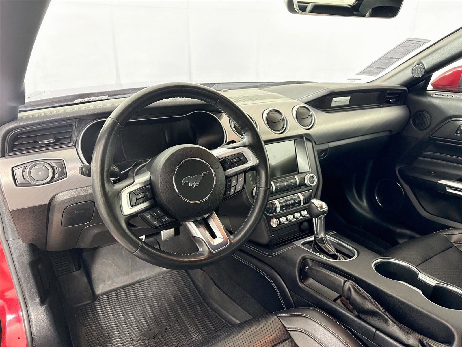 Used 2022 Ford Mustang Premium w/ Equipment Group 201A image 4