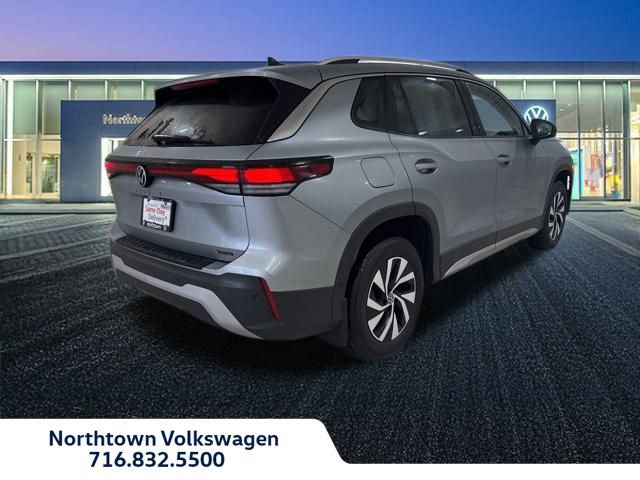 Used 2025 Volkswagen Tiguan S image 3