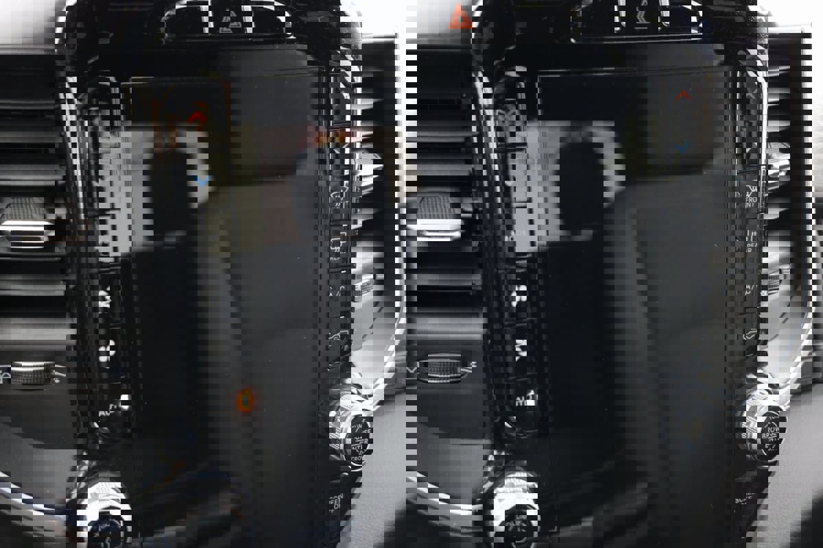 Used 2024 RAM 2500 Big Horn w/ Sport Appearance Package image 27