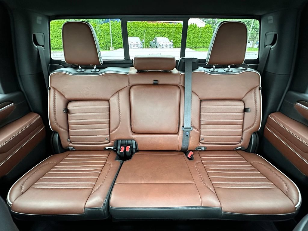 Certified 2024 GMC Sierra 3500 Denali Ultimate AWD/4WD image 30