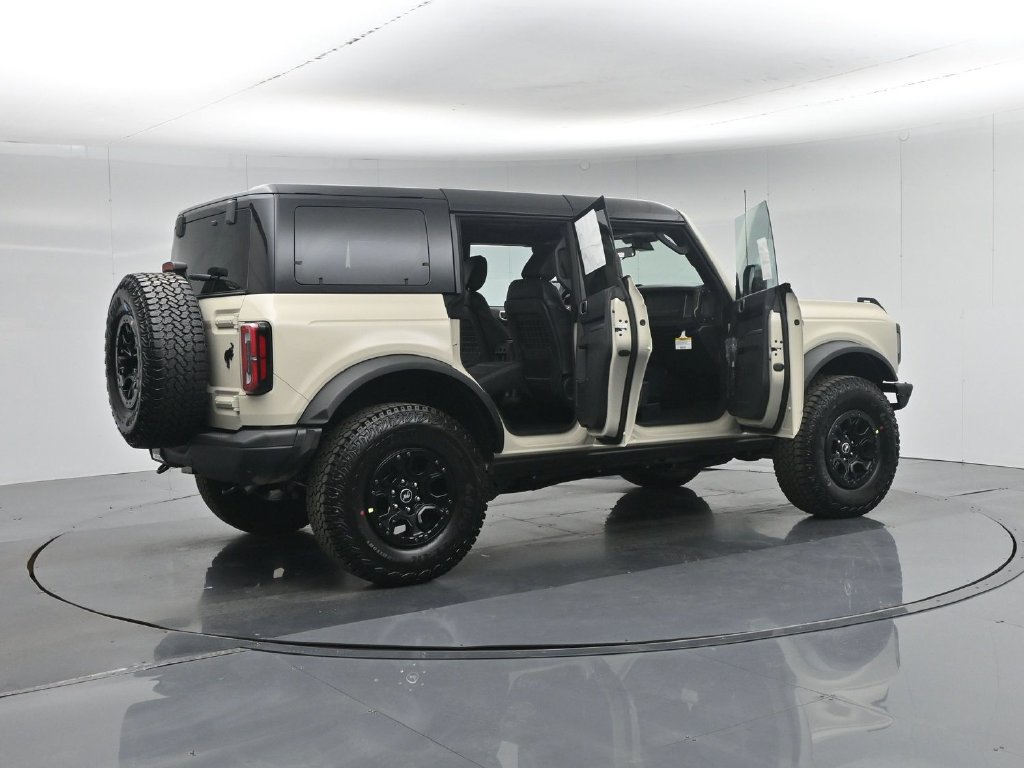 New 2026 Ford Bronco Badlands w/ Wildtrak Package AWD/4WD image 4
