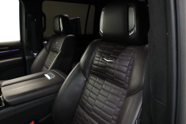 Used 2024 Cadillac Escalade ESV V w/ Heavy-Duty Trailer Package AWD/4WD image 79