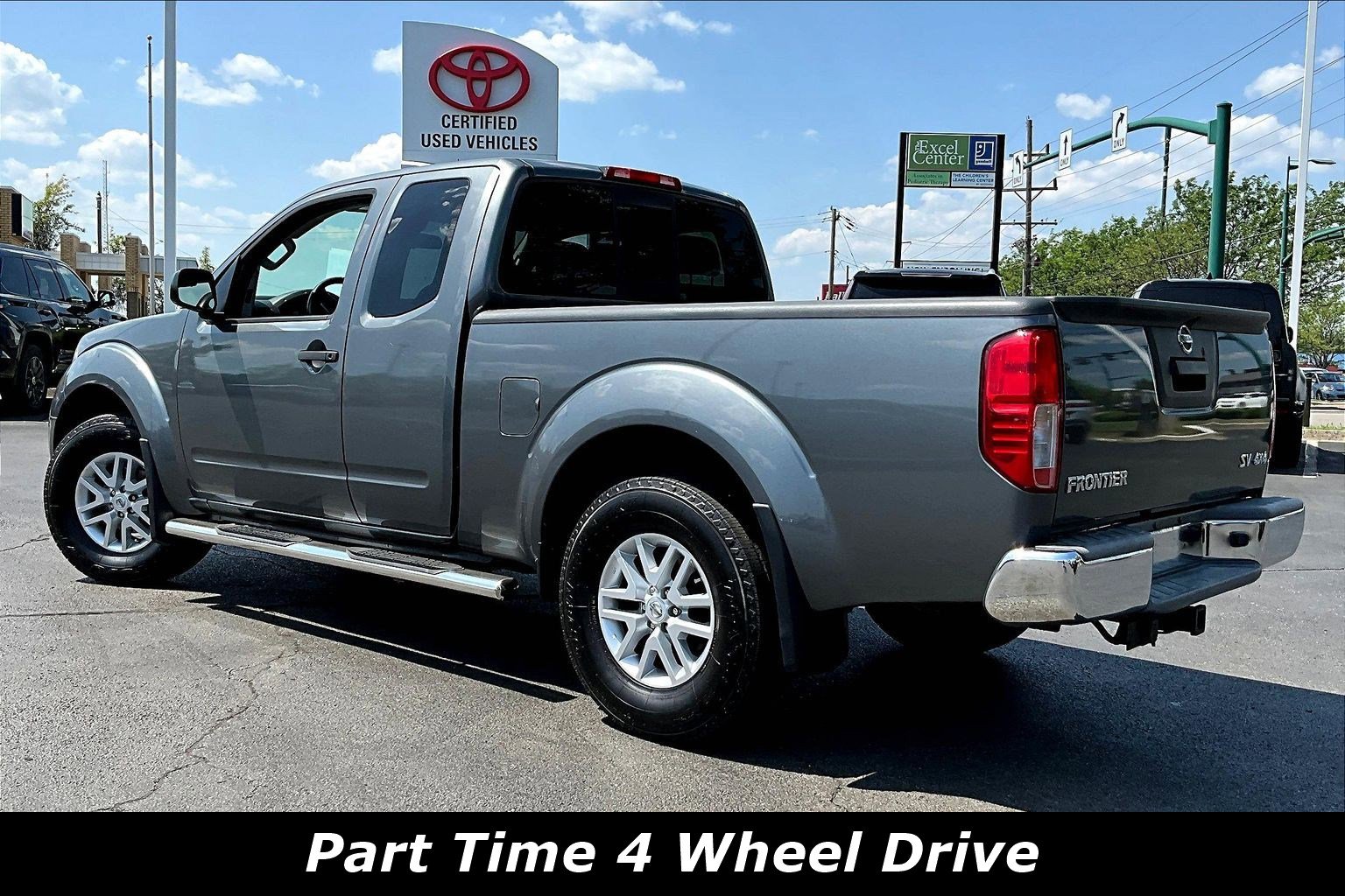 Used 2017 Nissan Frontier SV AWD/4WD image 3