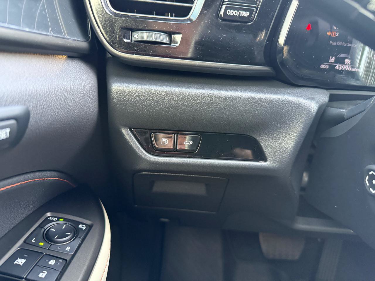Used 2023 Lexus NX 250 FWD w/ Towing Package (2000 Lbs) image 30