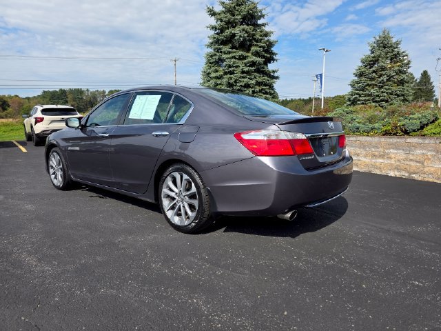 Used 2015 Honda Accord Sport image 2