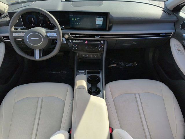 Used 2025 Hyundai Sonata SEL FWD image 25