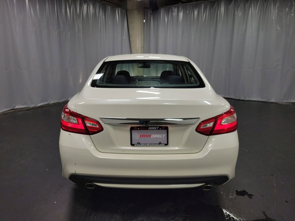 Used 2017 Nissan Altima 2.5 SV w/ Convenience Package FWD image 8