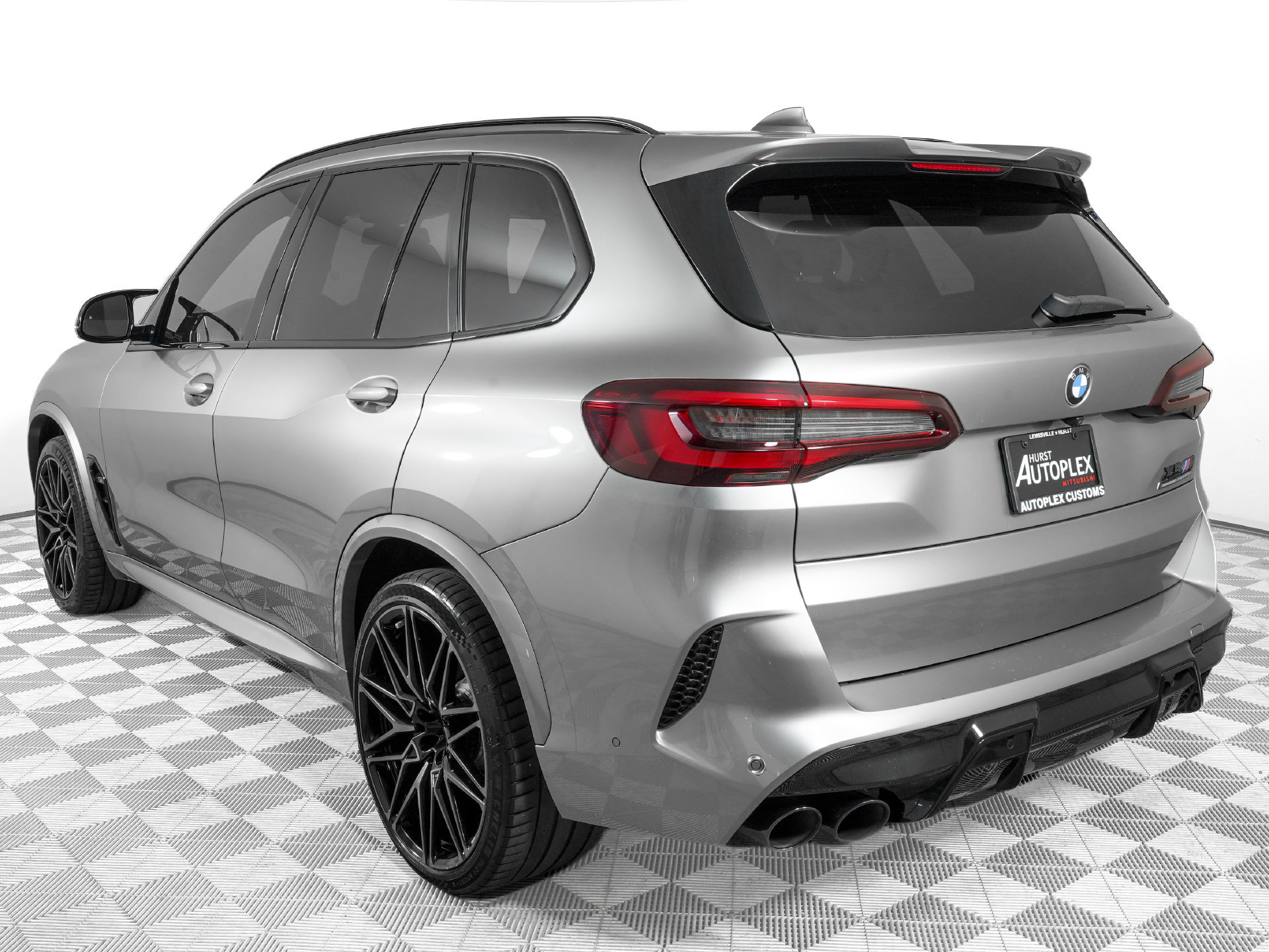 Used 2021 BMW X5 M w/ Competition Package AWD/4WD image 7