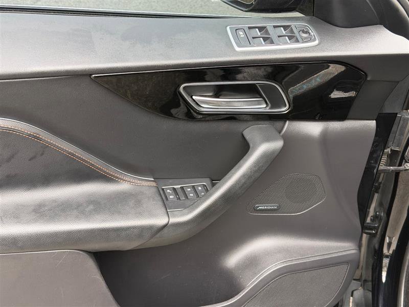 Used 2019 Jaguar F-PACE Prestige AWD/4WD image 24