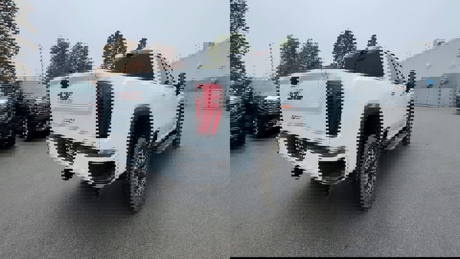 New 2026 GMC Sierra 2500 Denali w/ Denali Reserve Package image 32