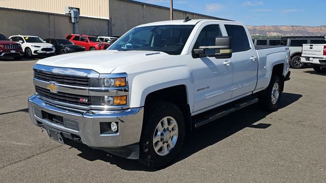 Used 2015 Chevrolet Silverado 2500 LT w/ LT Fleet Convenience Package AWD/4WD image 4