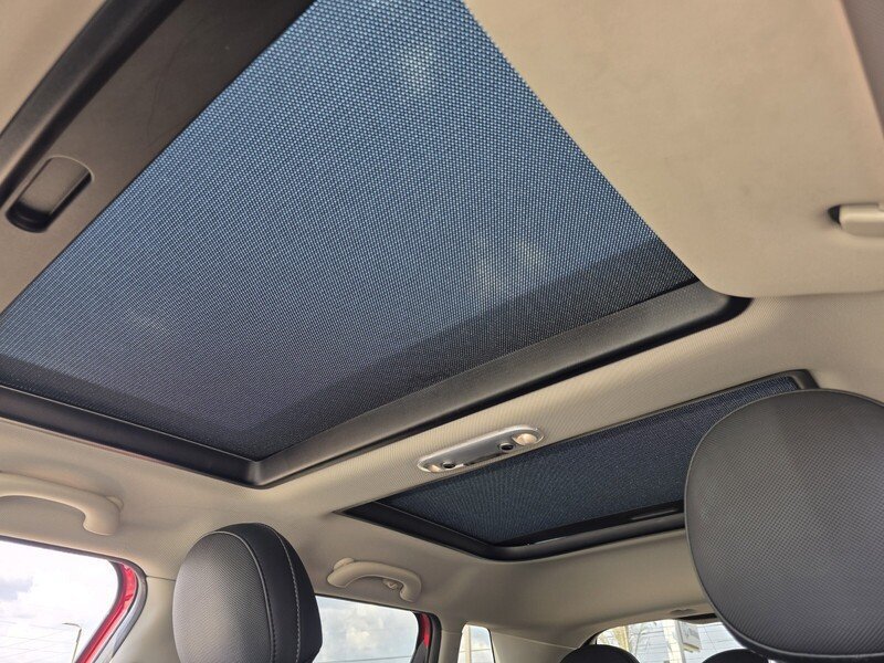 Used 2020 MINI Cooper 4-Door Hardtop FWD image 21