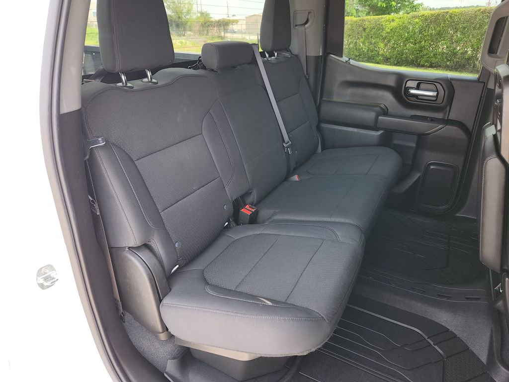 Used 2020 Chevrolet Silverado 1500 Custom w/ Custom Value Package image 14