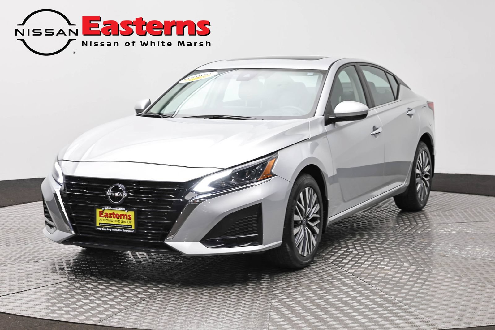 Used 2023 Nissan Altima 2.5 SV w/ SV Premium Package